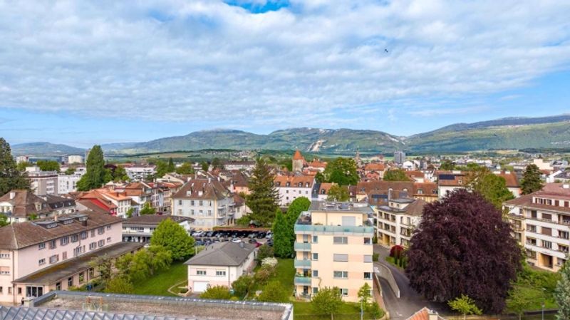 Außergewöhnliche Büros in einem privaten Turm mit 360°-Blick - 6