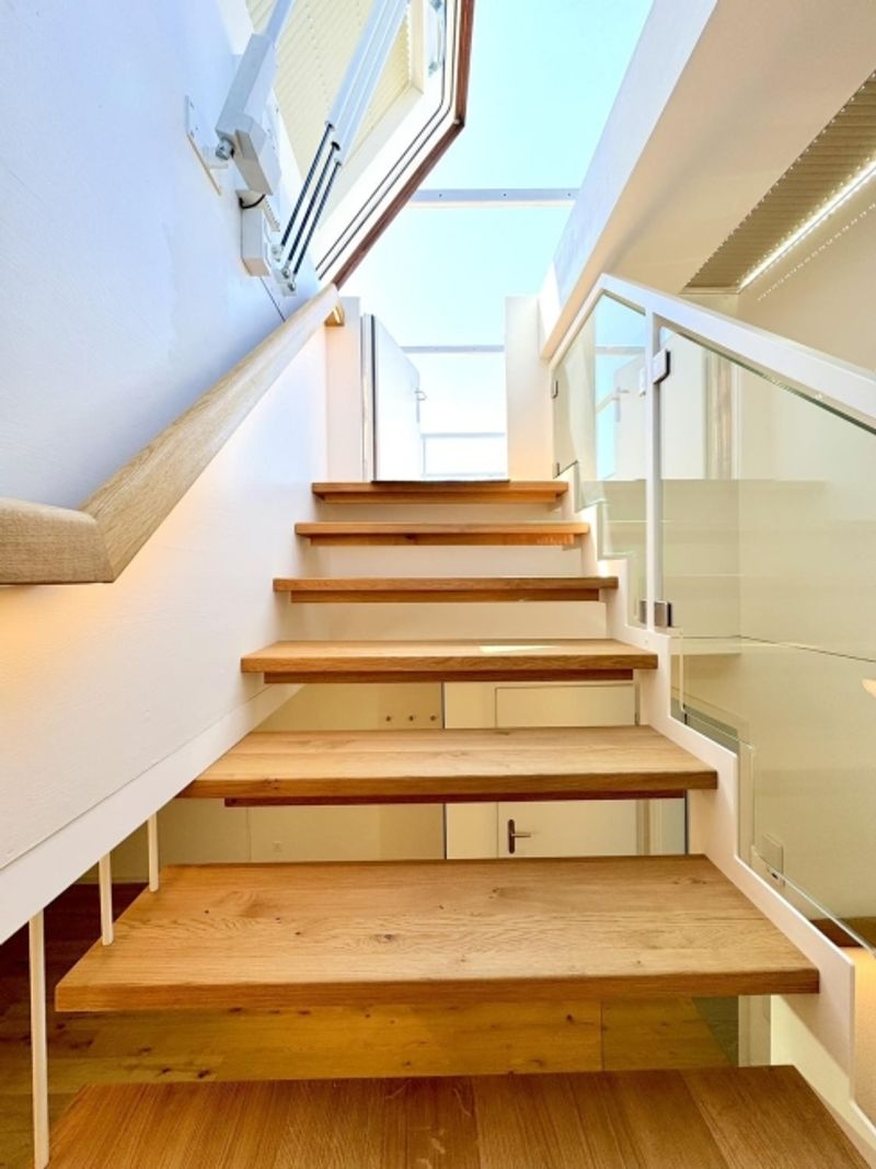 Exklusive möblierte Dachwohnung mit atemberaubender Aussicht über Zürich - 9