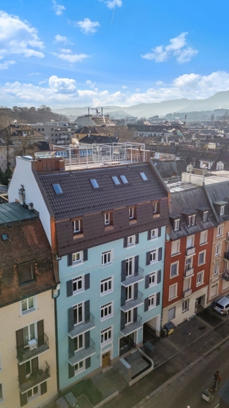Exklusive möblierte Dachwohnung mit atemberaubender Aussicht über Zürich - 12
