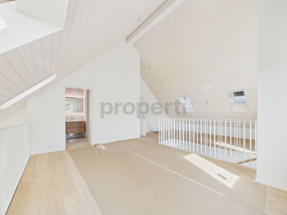 Erstbezug Exklusive 4.5-Zimmer-Galeriewohnung mit beeindruckender Raumhöhe - 7