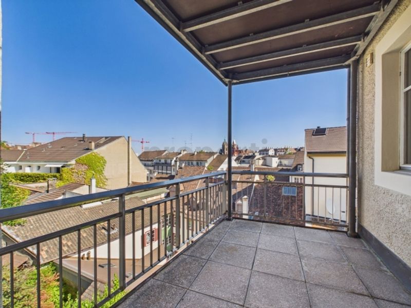 Charmantes Wohnen mit Balkon und historischem Flair - 8