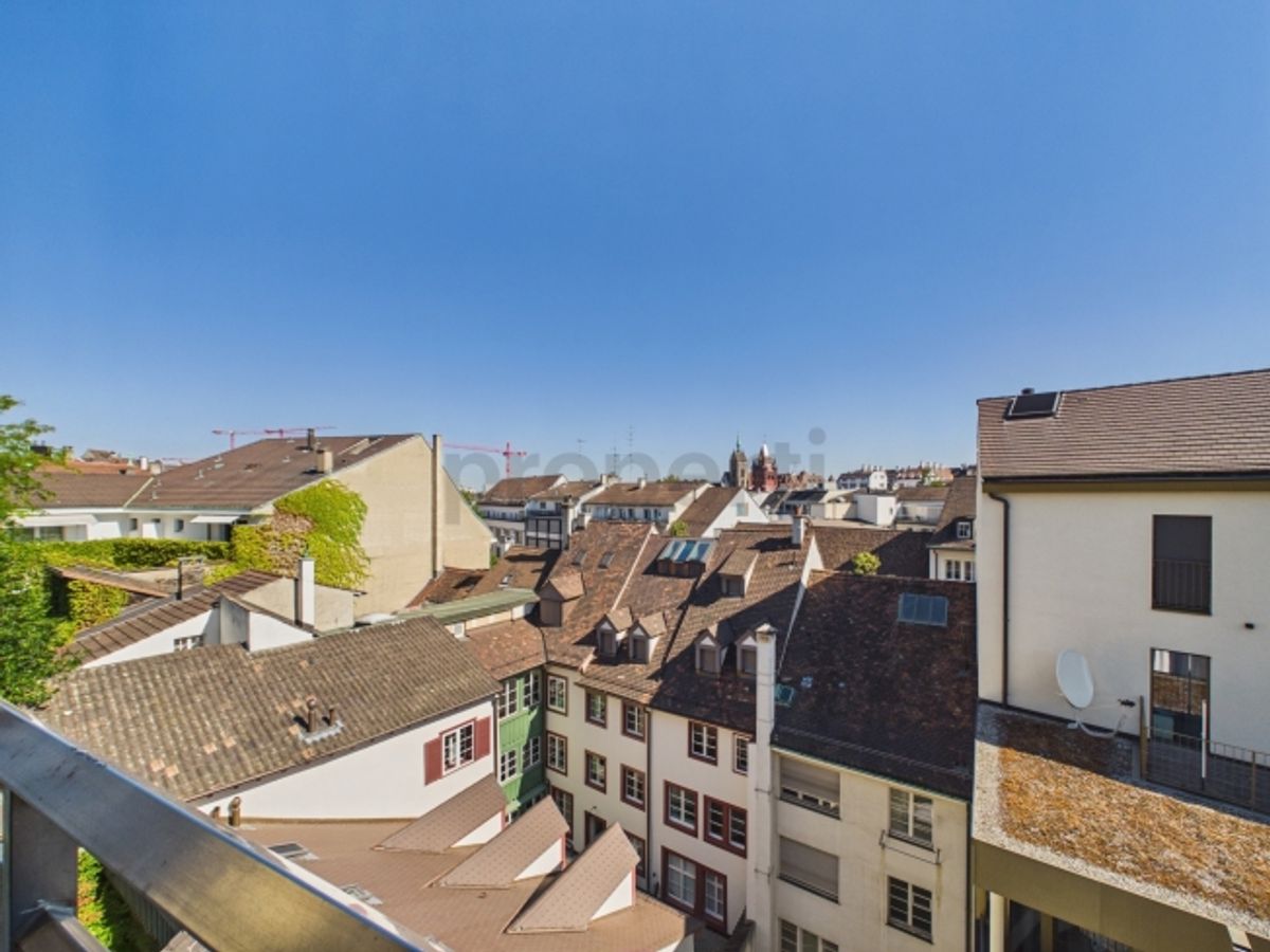 Charmantes Wohnen mit Balkon und historischem Flair - 9