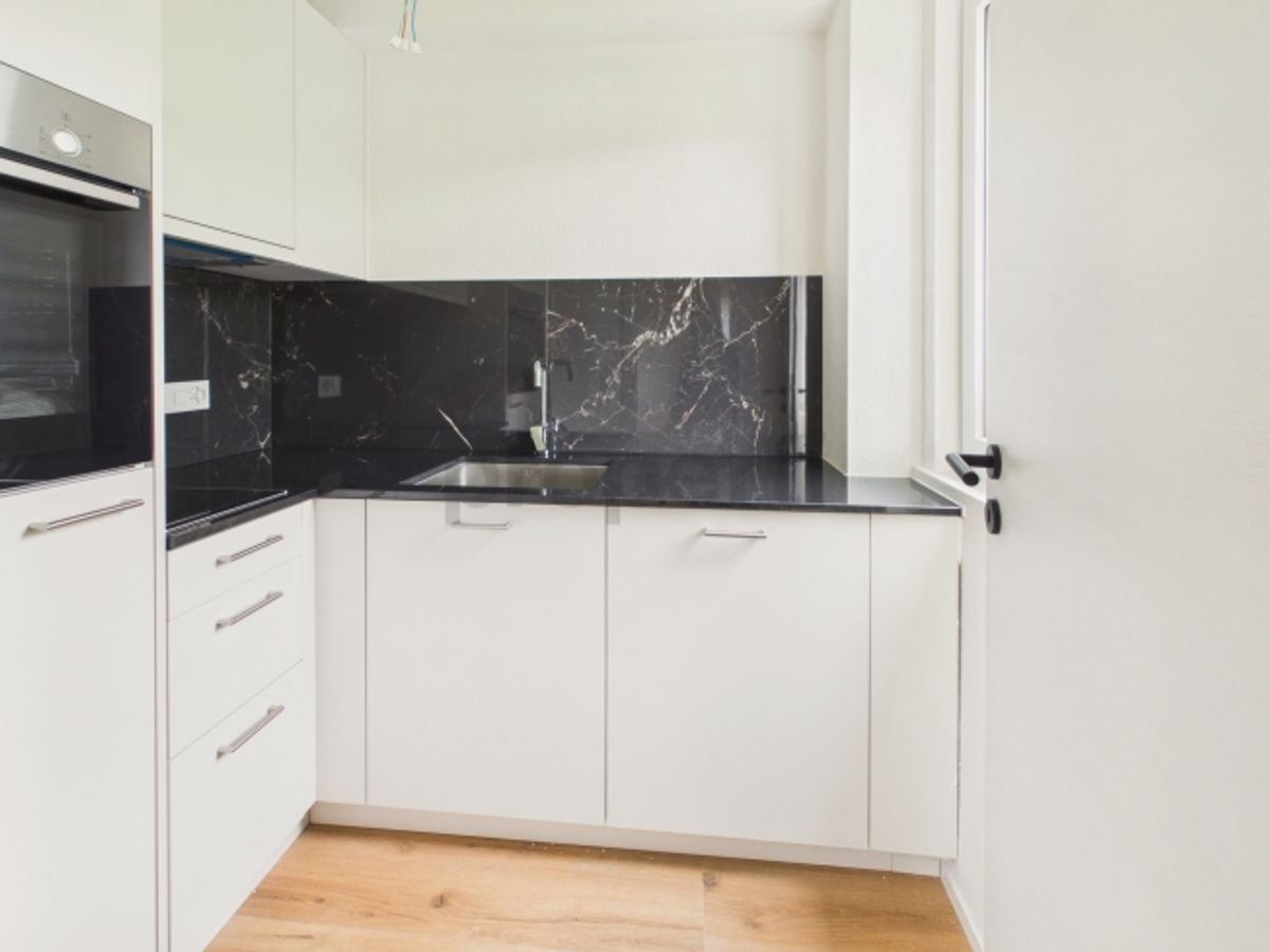 Erstbezug nach Renovation  Moderne 1.5-Zimmer-Wohnung mit Pilatusblick - 6
