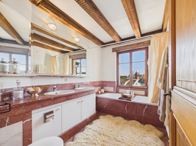 Charmante Maisonette mit sonnigem Balkon - 8