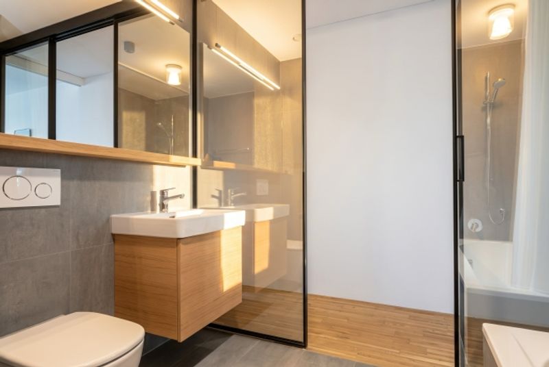 Moderne 2.5-Zimmer-Wohnung mit sonnigem Balkon, Zürich - 10