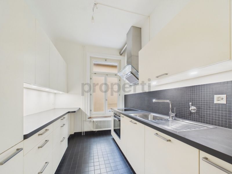 Exklusive Altbauwohnung  Wohnen auf höchstem Niveau in Luzern - 4
