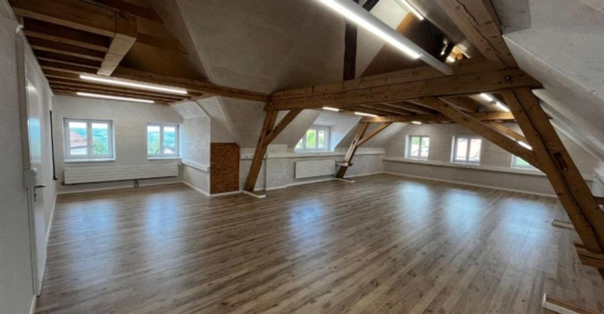 Surface commerciale de 90 m² à louer   CHF 2’000.  - mois   Le Noirmont - 5