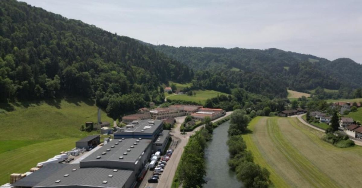 Locaux commerciaux, artisanaux ou de stockage à louer à Saint-Ursanne - 9