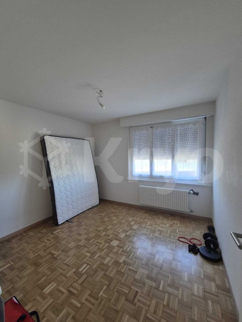 SCHÖNE 3-ZIMMER-WOHNUNG IM 1. STOCK MIT AUFZUG IN DER NÄHE DES SEES - 4