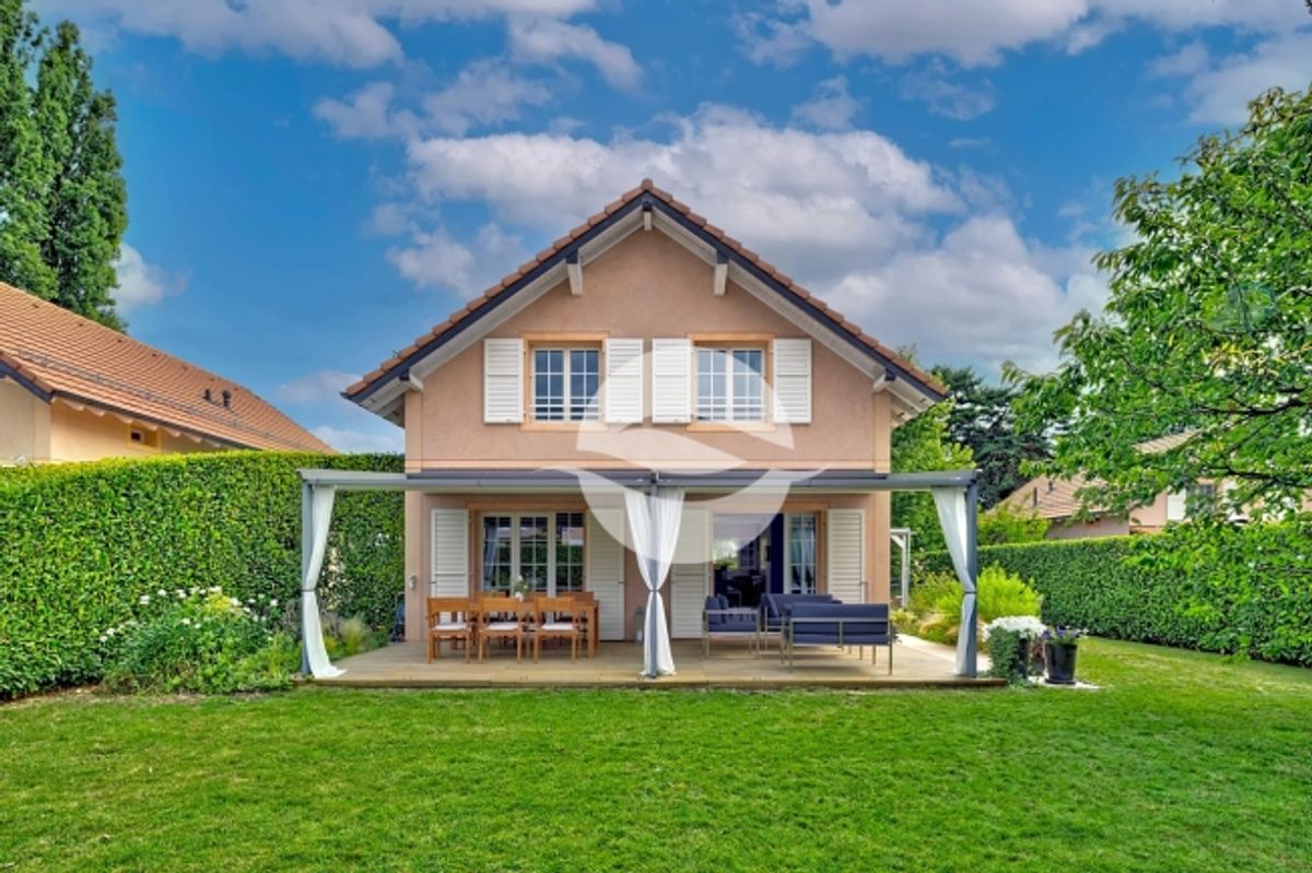 Wunderschönes 5.5-Zimmer-Haus im Herzen von Genthod - 0