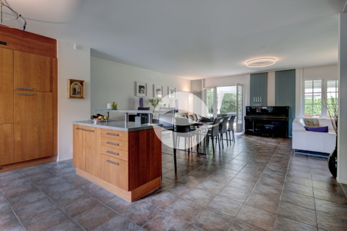 Wunderschönes 5.5-Zimmer-Haus im Herzen von Genthod - 3