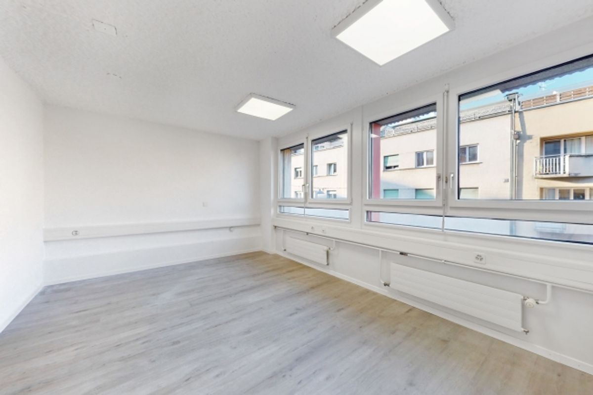 Bureaux fonctionnels et lumineux à proximité immédiate de la gare - 1