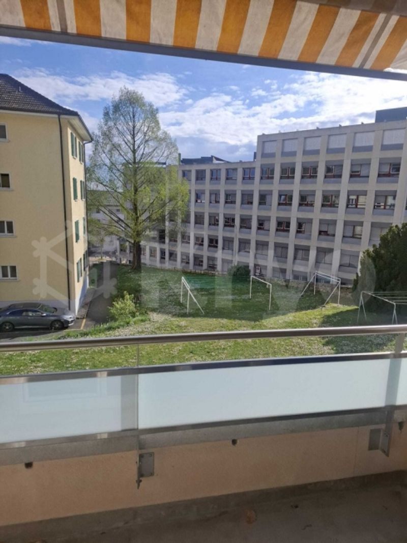 SCHÖNE 3-ZIMMER-WOHNUNG 1. STOCK MIT BALKON - 12
