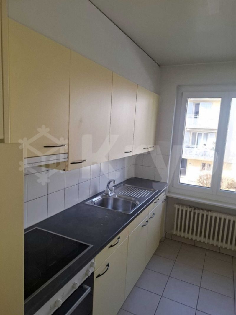SCHÖNE 3-ZIMMER-WOHNUNG 1. STOCK MIT BALKON - 1