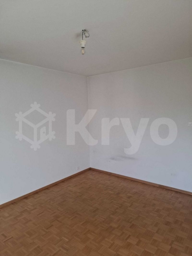 SCHÖNE 3-ZIMMER-WOHNUNG 1. STOCK MIT BALKON - 4