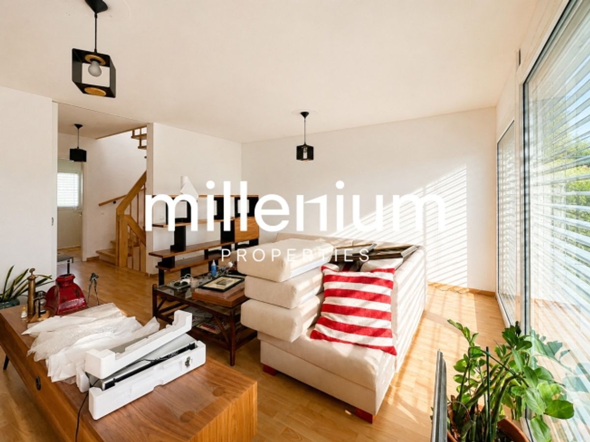 Familienhaus mit 7 Zimmern und Garten – Meyrin Village - 1