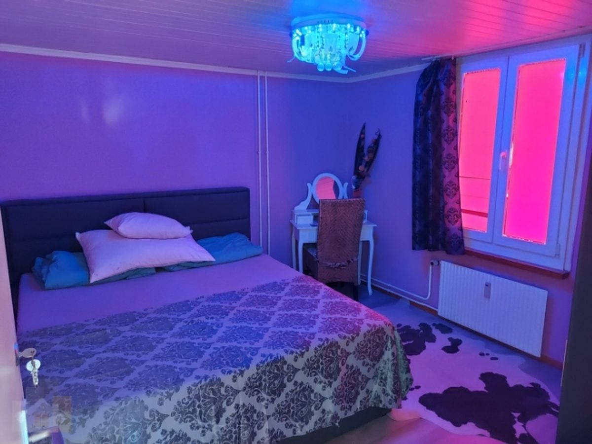 Ganzes Haus / Restaurant (Kontaktbar) mit 7 Schlafzimmern und einer Garage - 6
