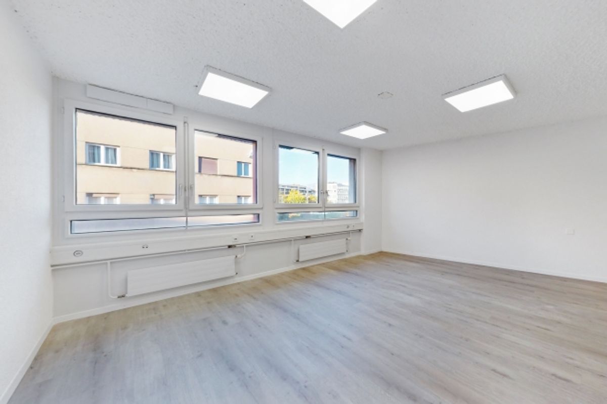 Bureaux fonctionnels et lumineux à proximité immédiate de la gare - 5