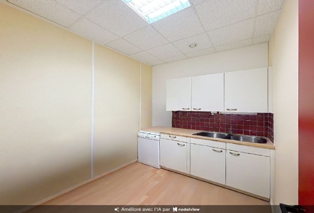 Gewerbefläche von etwa 146 m² im Obergeschoss - 1