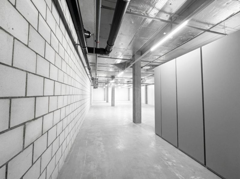 323m² - Lagerfläche im 1. UG mit guter Erschliessung - 4