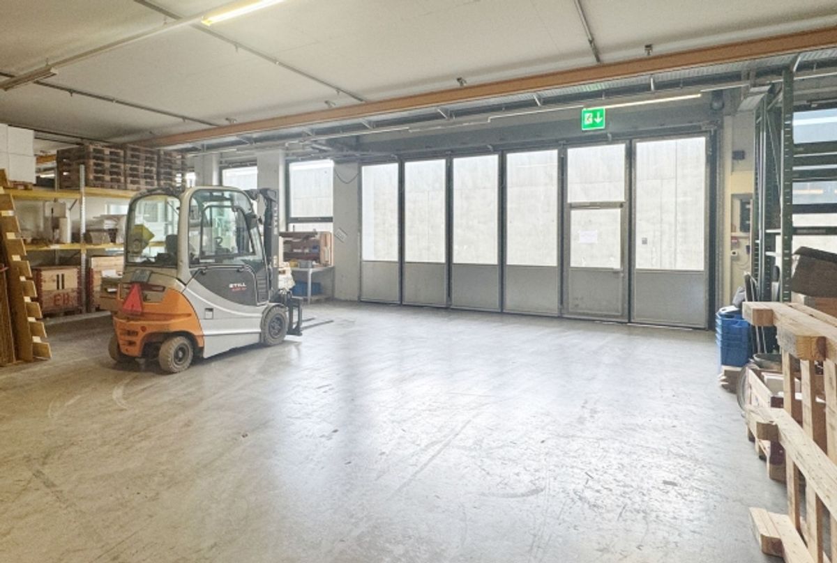 323m² - Lagerfläche im 1. UG mit guter Erschliessung - 5