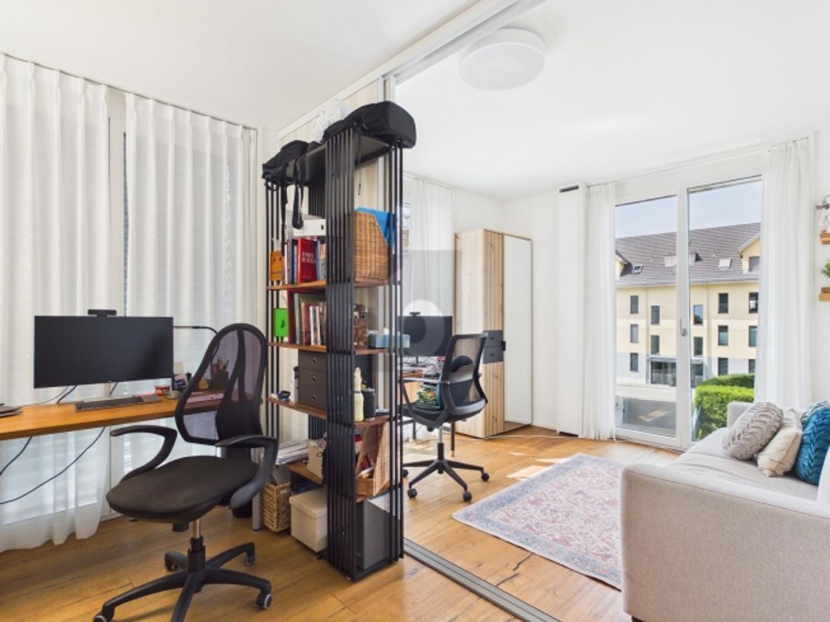 AN ZENTRALER LAGE MIT DIREKTEM SEEBLICK - 1