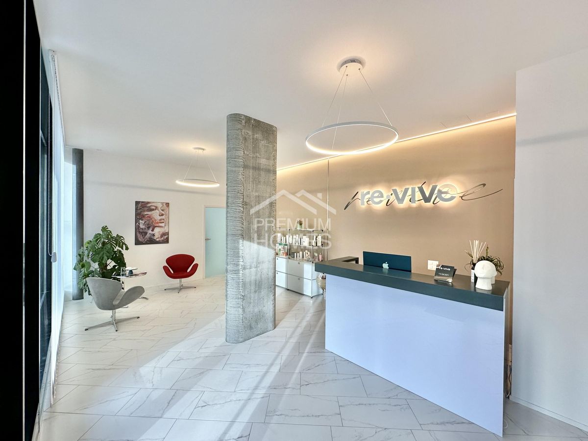 Moderner Salon an zentraler Lage - 0