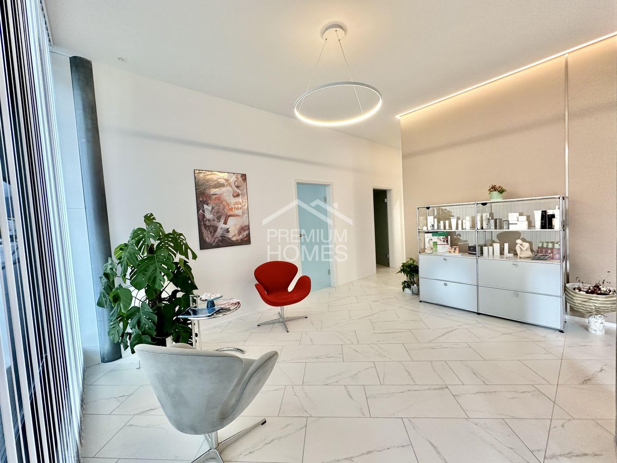 Moderner Salon an zentraler Lage - 2
