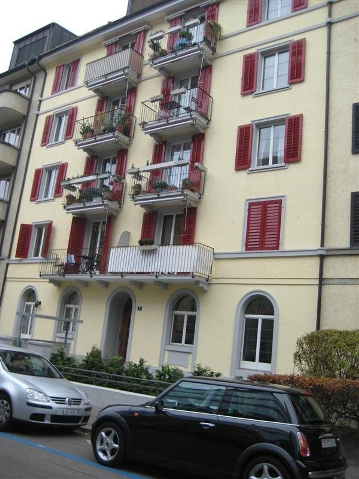 Moderne Dachwohnung mit Galerie im Zürcher Seefeld - 0