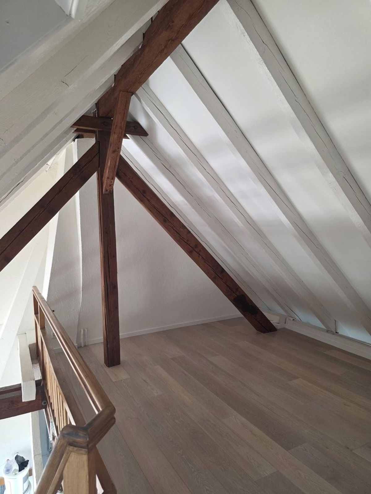 Moderne Dachwohnung mit Galerie im Zürcher Seefeld - 1