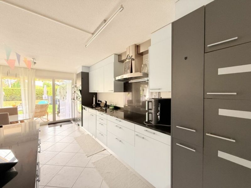 GROSSZÜGIGE WOHNUNG MIT GARTEN - 7