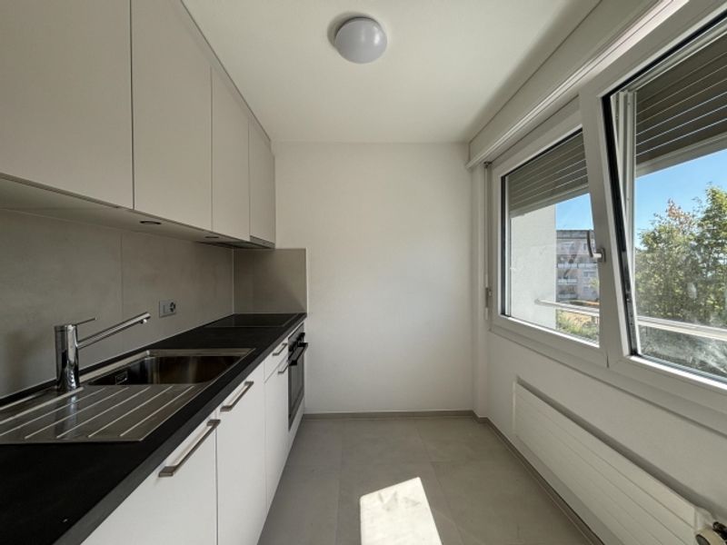 Renovierte Studio-Wohnung im 2. Stock zur Miete in Peseux - 3