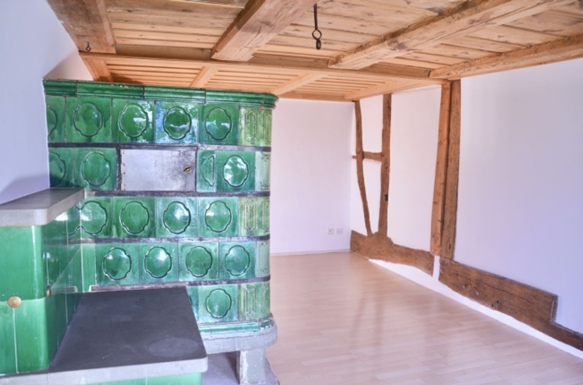 6.5 Zi. Riegelhaus mit grosser Scheune und Garten - 5