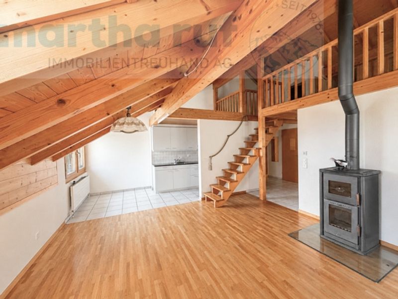 Gemütliche und charaktervolle 3.5- Zimmer Dachwohnung mit Galerie - 3