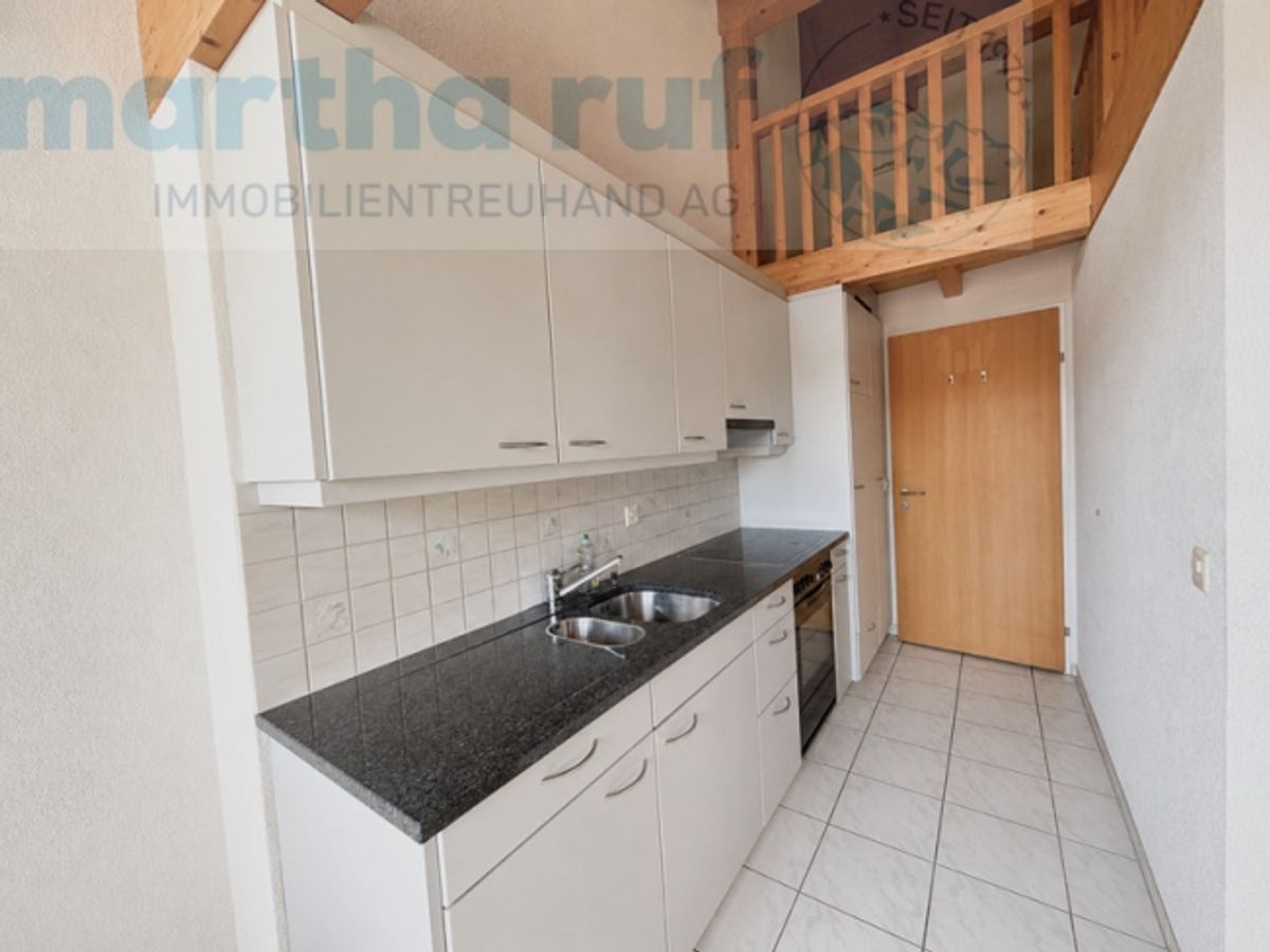 Gemütliche und charaktervolle 3.5- Zimmer Dachwohnung mit Galerie - 4