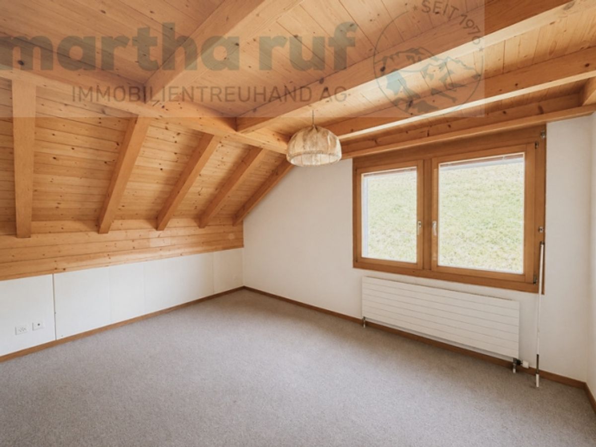 Gemütliche und charaktervolle 3.5- Zimmer Dachwohnung mit Galerie - 6