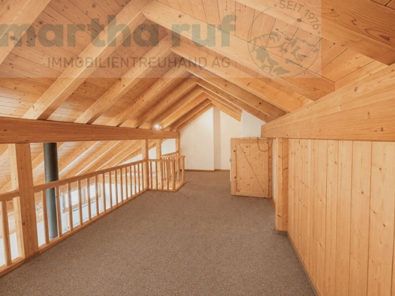 Gemütliche und charaktervolle 3.5- Zimmer Dachwohnung mit Galerie - 11