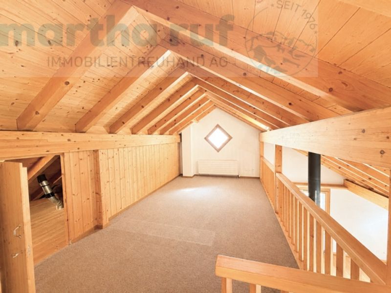 Gemütliche und charaktervolle 3.5- Zimmer Dachwohnung mit Galerie - 12