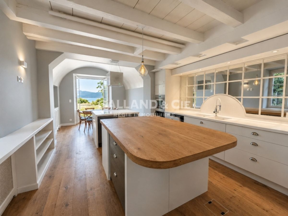 Charaktervolles Herrenhaus im Herzen eines privaten Anwesens - 4