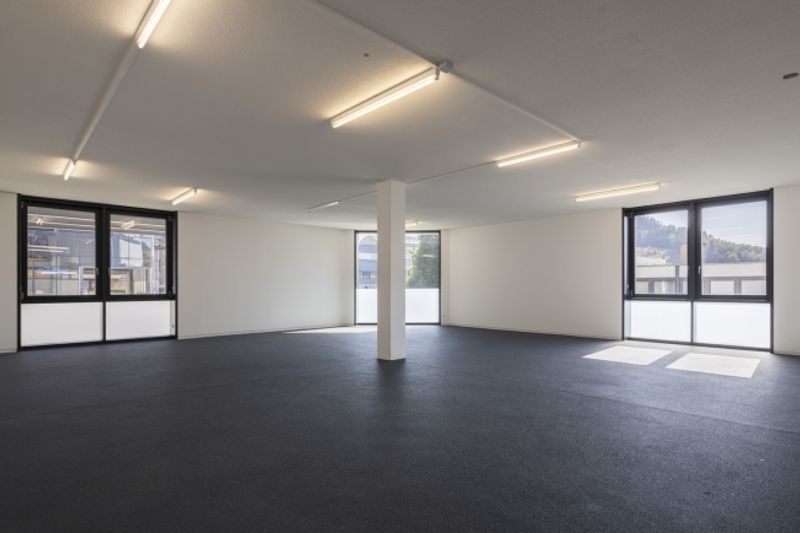 Ausgebaute und bezugsbereite Büro- und Gewerbeflächen - 2