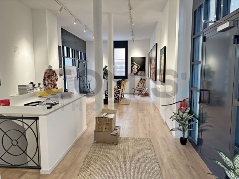 LUGANO CENTRO
BÜRO IM ERDGESCHOSS ZU VERKAUFEN - 1