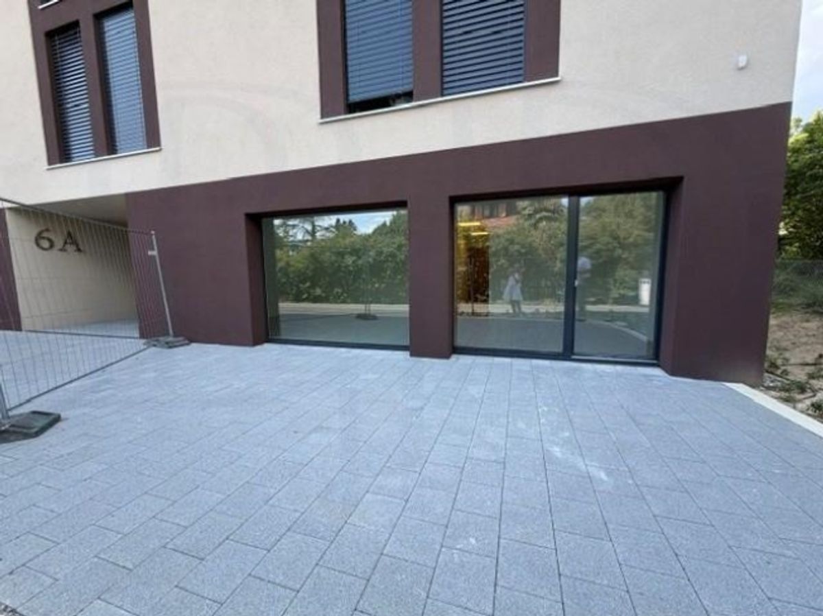 Arcade de 55 m2 au rez-de-chaussée - 8