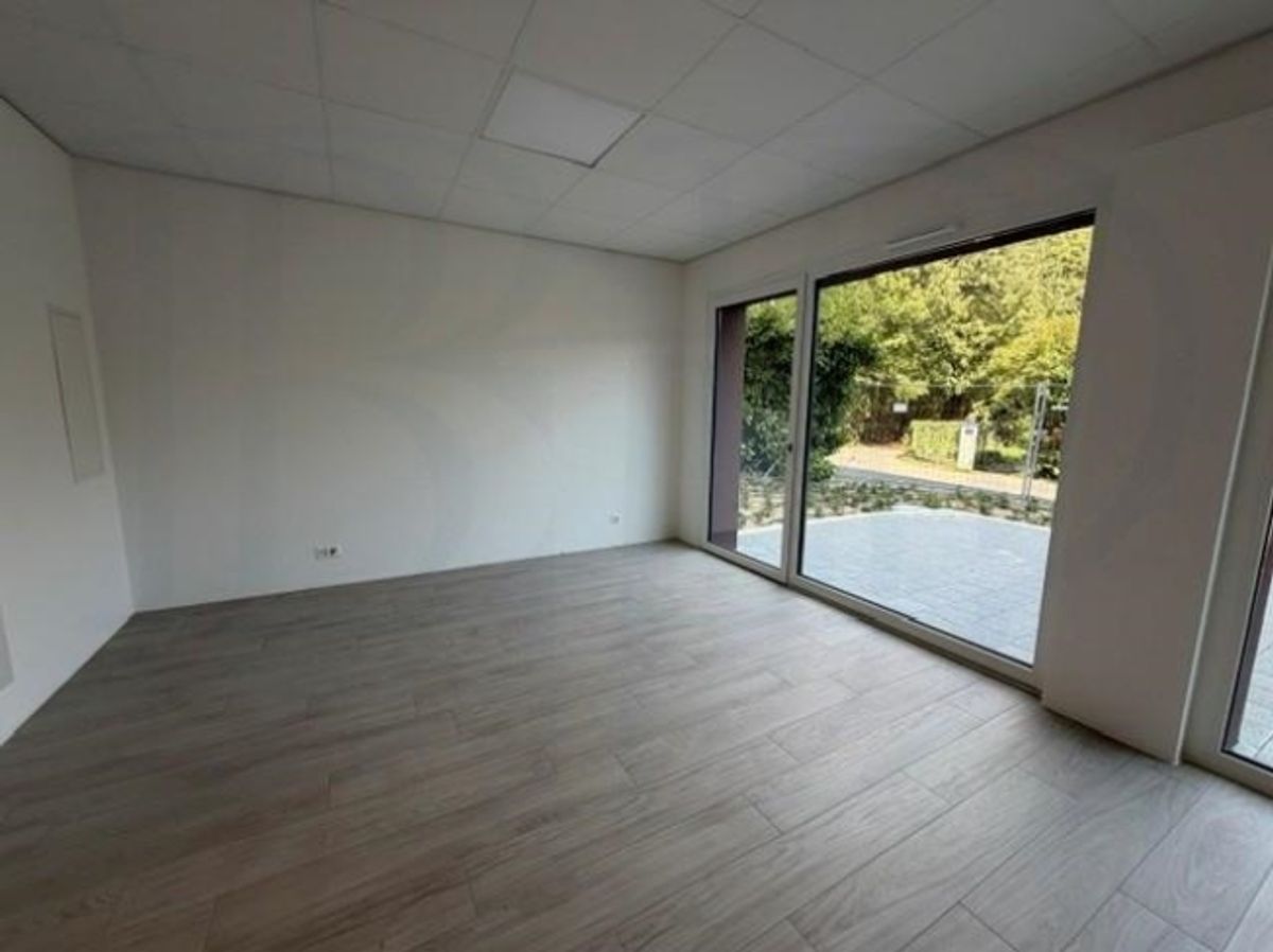 Arcade de 55 m2 au rez-de-chaussée - 2