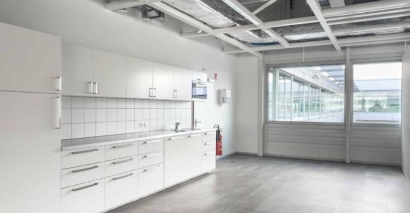Vernier - Surface de 1380 m2 en attique - Immeuble IKEA - 8