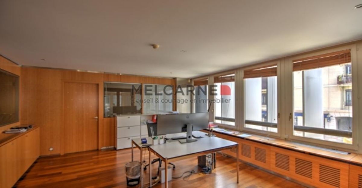 Bureaux à louer - Rue du Rhône - 150 m² - 3