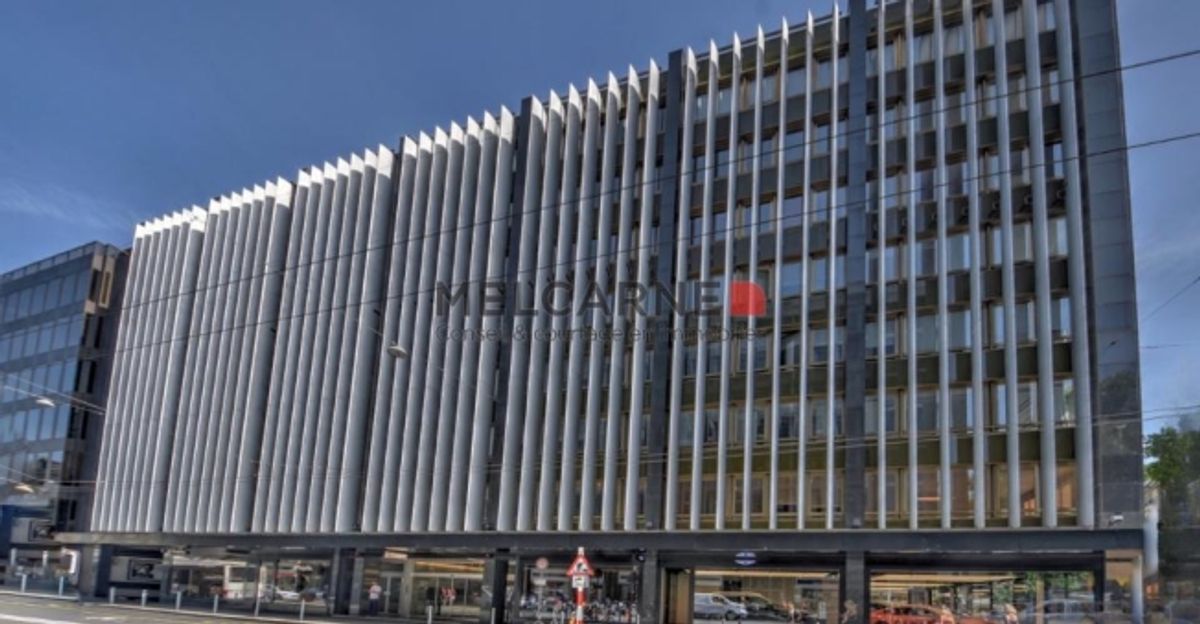 Bureaux à louer - Rue du Rhône - 150 m² - 5
