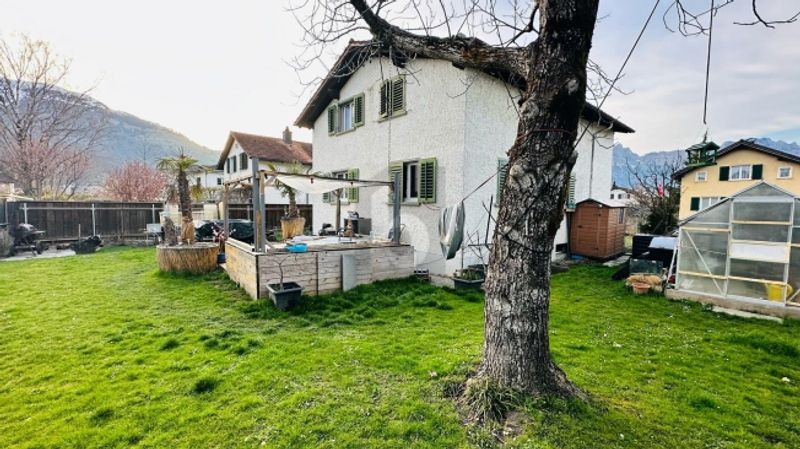 TRAUMLAGE MIT GESTALTUNGSSPIELRAUM - 1