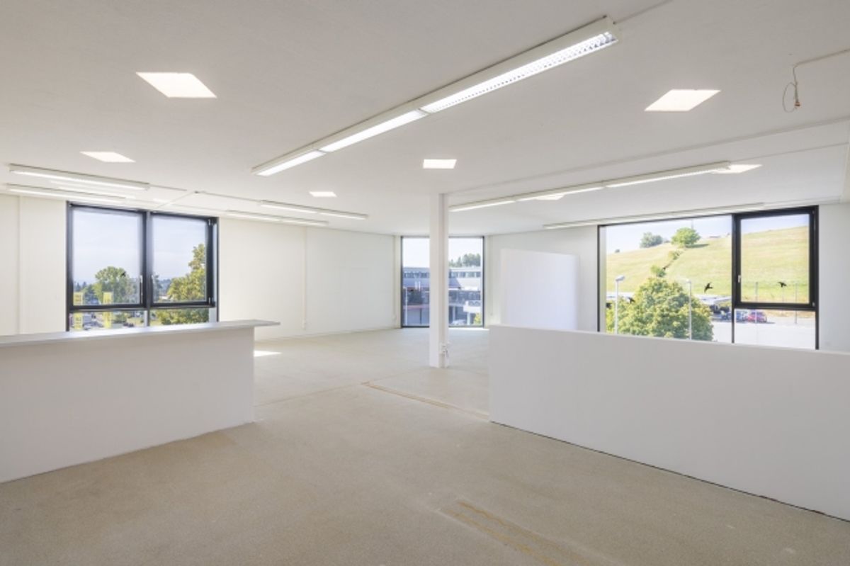 Ausgebaute und bezugsbereite Büro- und Gewerbeflächen - 1