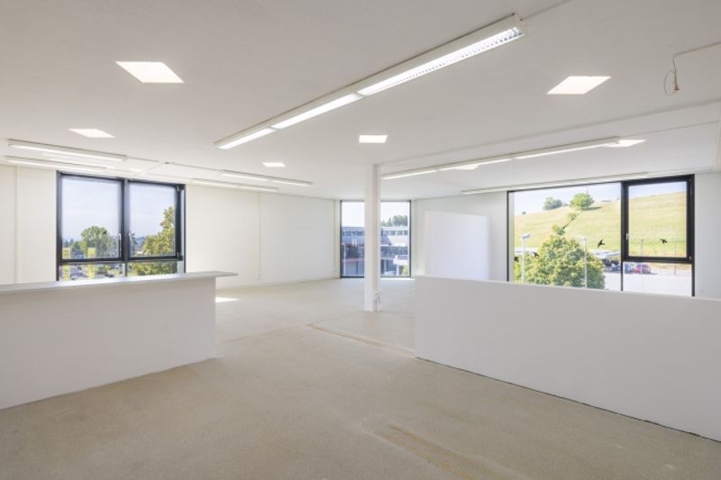 Ausgebaute und bezugsbereite Büro- und Gewerbeflächen - 2
