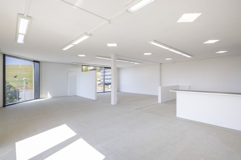 Ausgebaute und bezugsbereite Büro- und Gewerbeflächen - 3